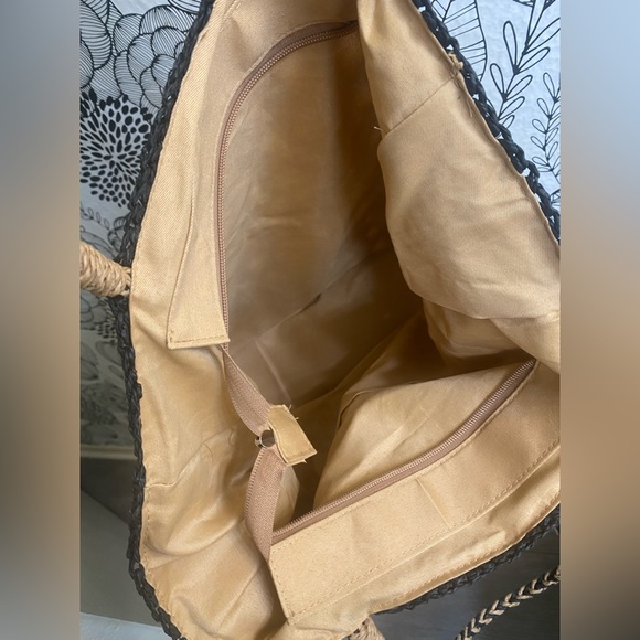 Woven Straw Tote with Pom Pom tassel - Picture 6 of 9